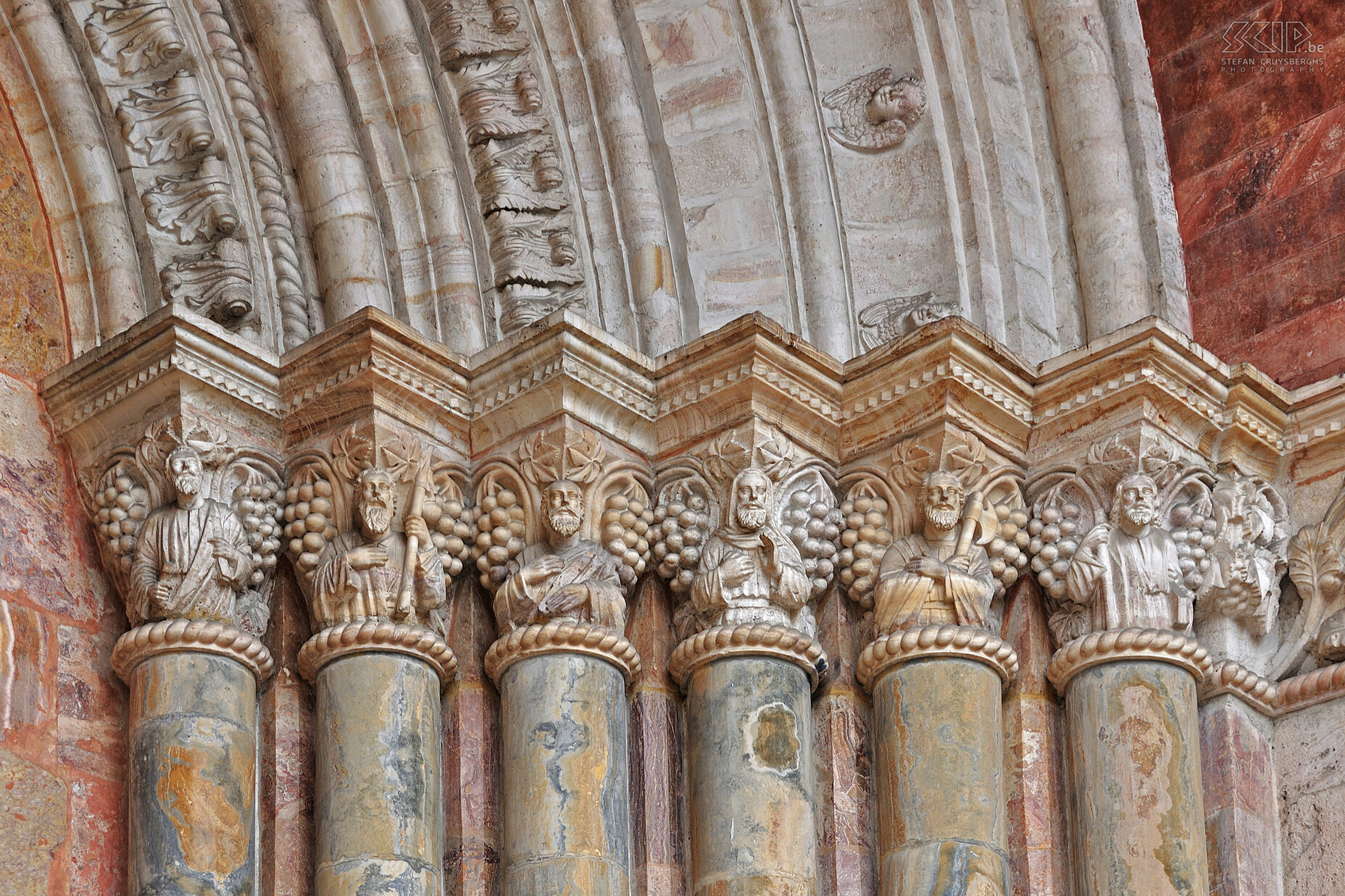 Cuenca - Catedral Nueva Het centrum van de stad Cuenca staat op de lijst van het UNESCO werelderfgoed. Een van de mooiste gebouwen is de nieuwe kathedraal (Catedral Metropolitana de la Inmaculada Concepción). Stefan Cruysberghs